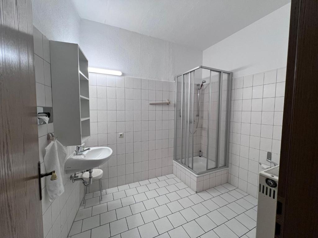 Koupelna v ubytování Hotel Doko Gardelegen