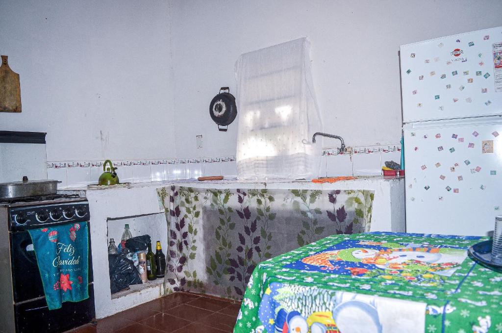Kuchyň nebo kuchyňský kout v ubytování Hospedaje Don Evaristo