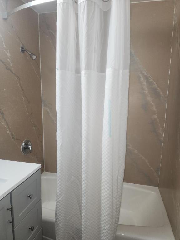 Koupelna v ubytování Naval Suites