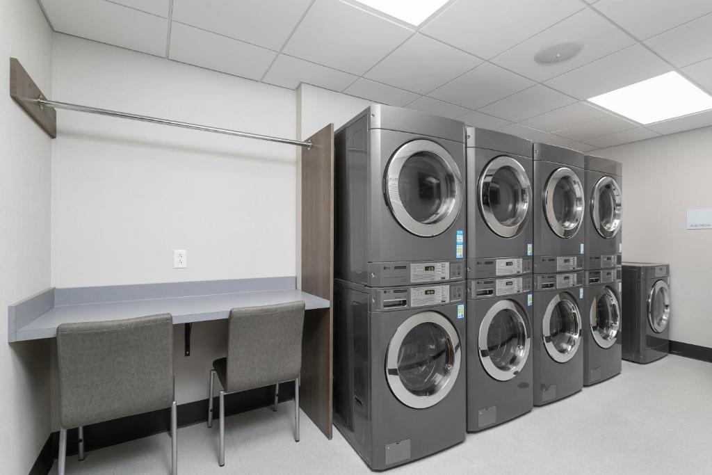 Candlewood Suites Chattanooga Hamilton Place by IHG photo