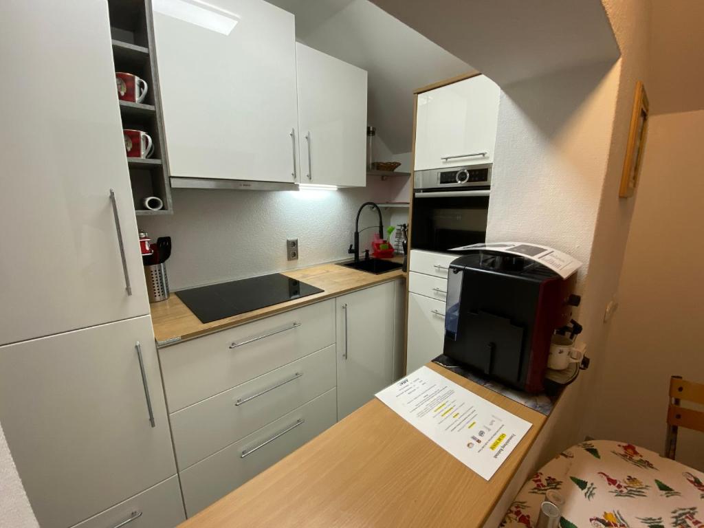 Kuchyňa alebo kuchynka v ubytovaní Ferienwohnung Holiday