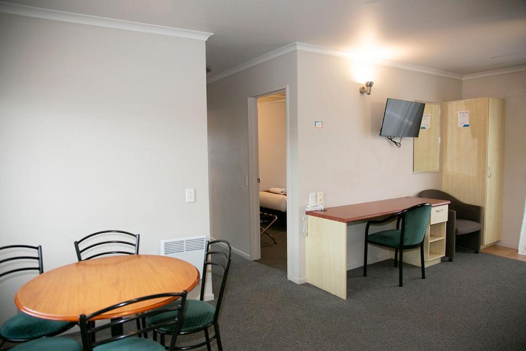 Posezení v ubytování Bella Vista Motel Hamilton