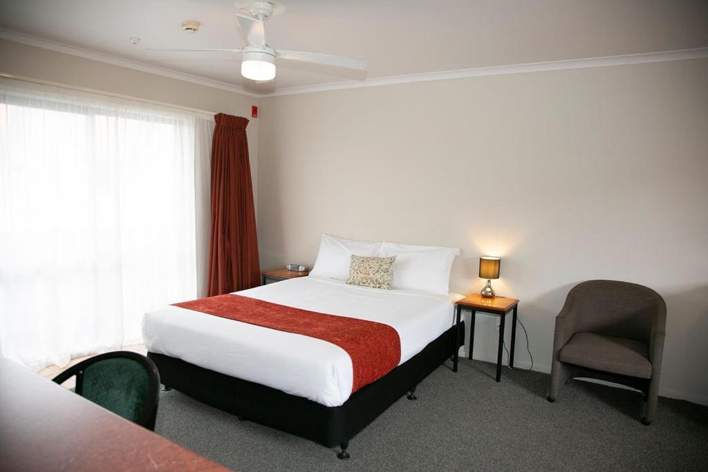 Postel nebo postele na pokoji v ubytování Bella Vista Motel Hamilton