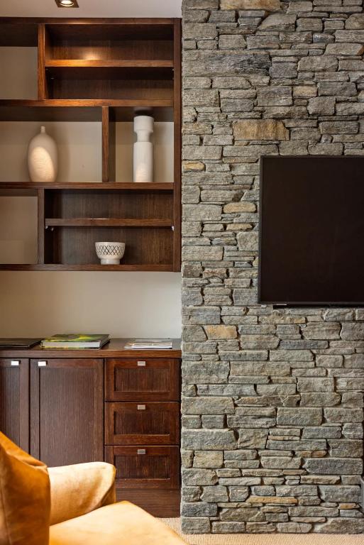 Craigroy 1 Lakeshore apartment with conservatory - Resim 11