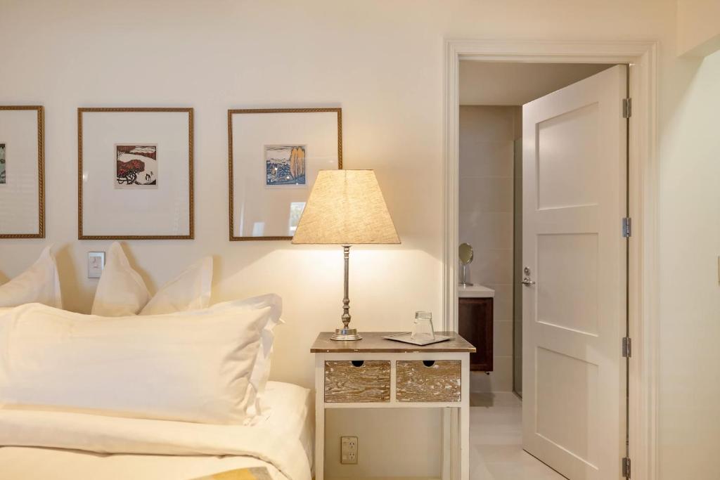 Craigroy 1 Lakeshore apartment with conservatory - Resim 26