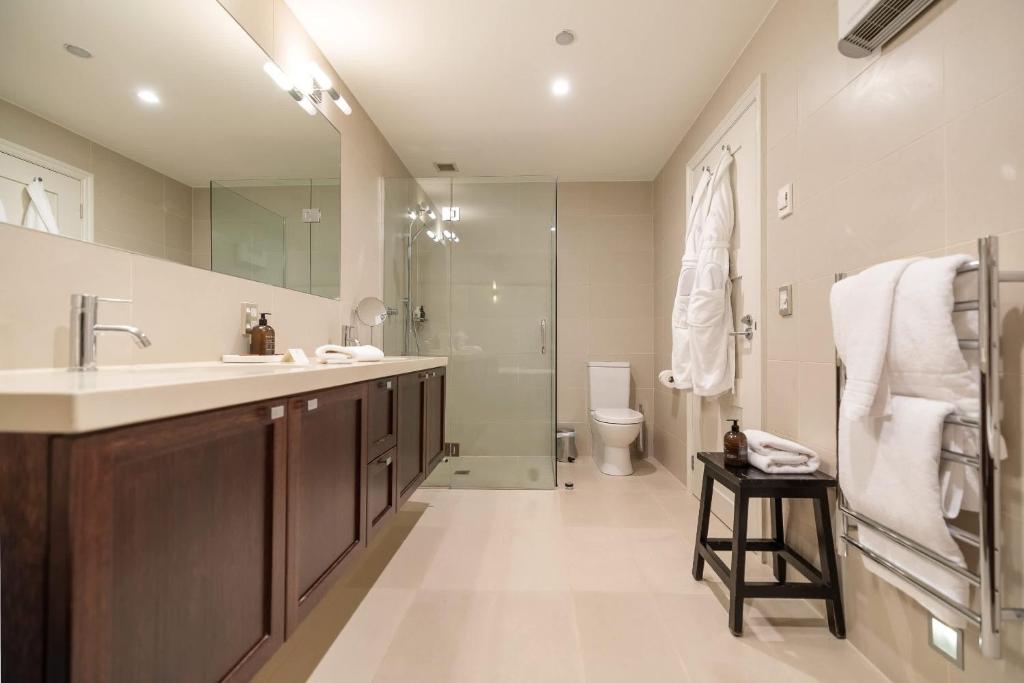 Craigroy 1 Lakeshore apartment with conservatory - Resim 3