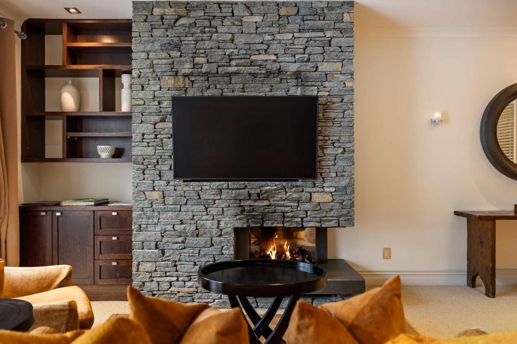 Craigroy 2 Lakeshore apartment with conservatory - Resim 15