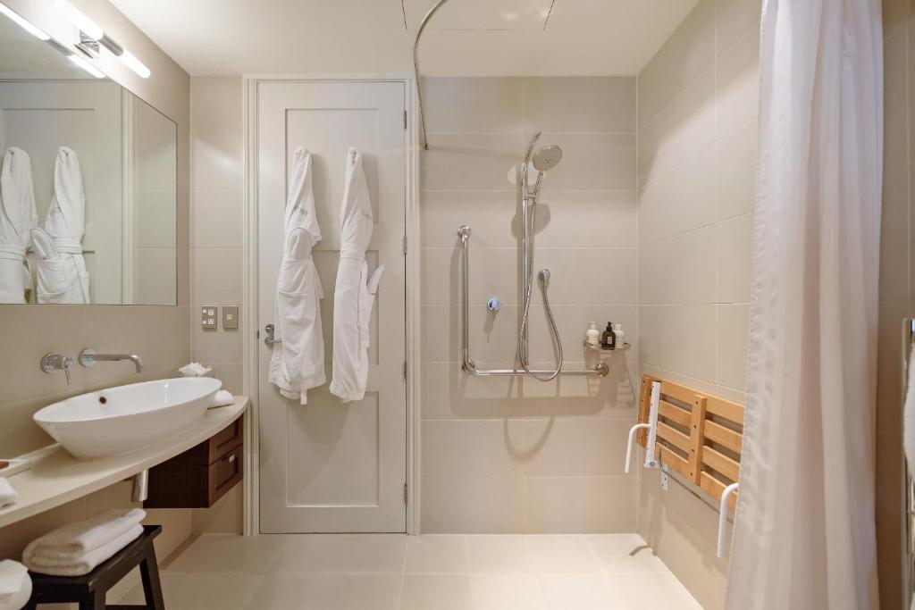 Craigroy 2 Lakeshore apartment with conservatory - Resim 3