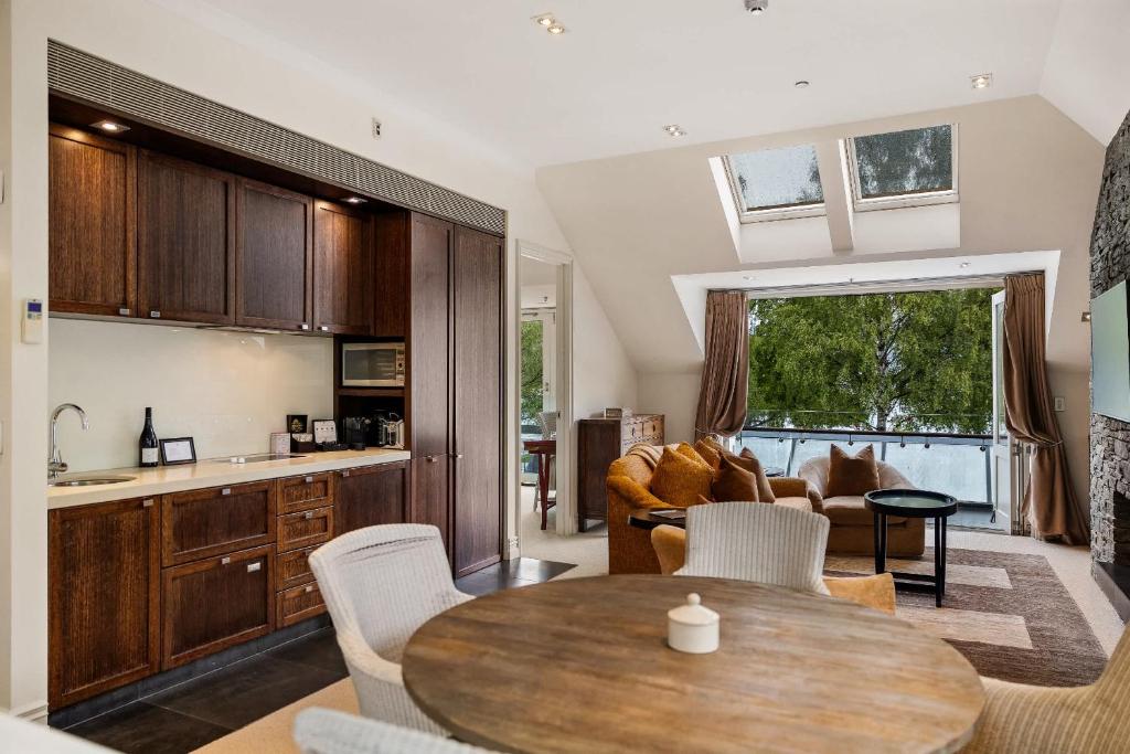 Ben Lomond 1 Top Floor Lakeshore Apartment - Resim 15