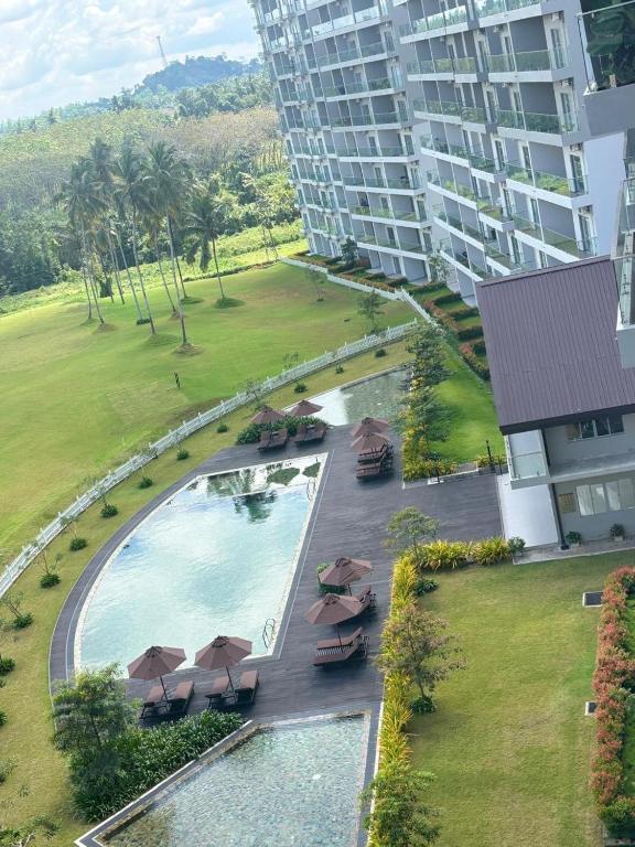 Stunning Golfing Scandinavian Apartments With Amenities image