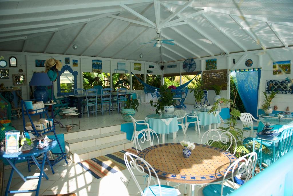 Un restaurante u otro lugar para comer en Hotel Cap Sud Caraibes