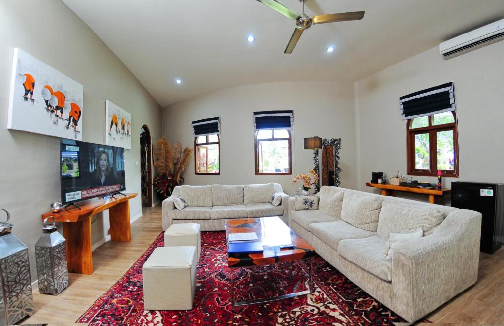 Villa Costa Plenty - 2