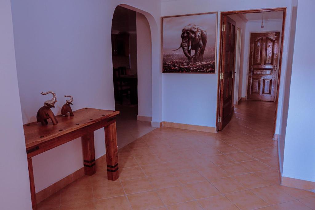 Fotografie z fotogalerie ubytování Modern Stylish 4-Bedroom With a Pool in Athi River v destinaci Athi River