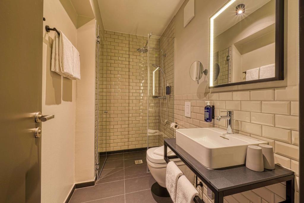 Vienna House Easy by Wyndham Bonn City - Resim 30