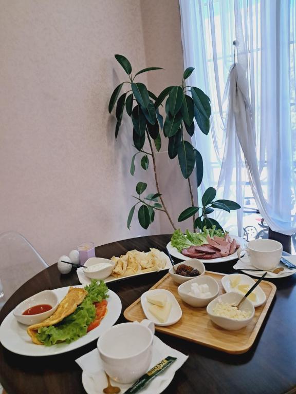 Jídlo v hotelu nebo okolí
