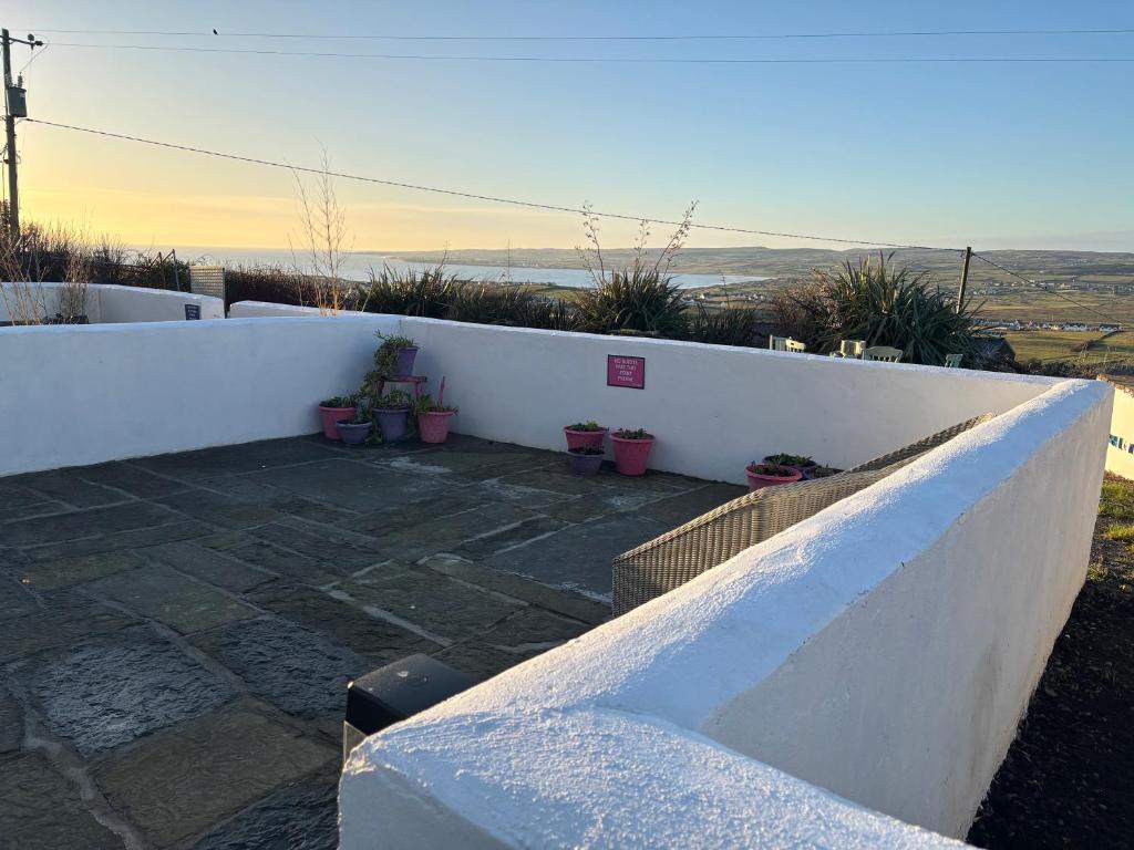 Balkón nebo terasa v ubytování Bay View Hideaway Lahinch