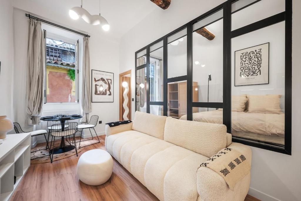 Beautiful apartment, old nice