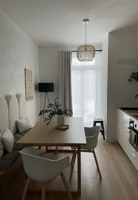 TV a/nebo společenská místnost v ubytování ApartNaest - vollausgestattete Apartments I kostenlos parken I flexibler Check-in I 1 bis 4 Zimmer I 1 bis 10 Personen
