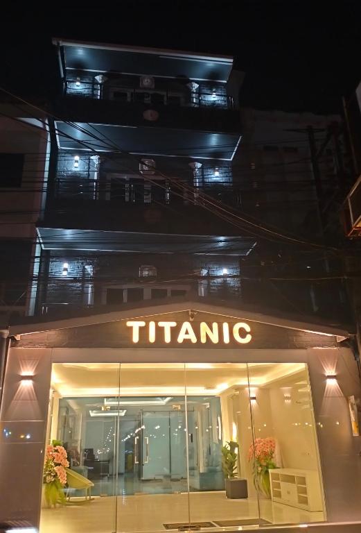 Titanic Residence-7 minute walk to the Beach - Resim 20