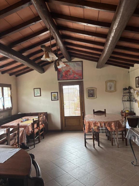 Restoran atau tempat lain untuk makan di Agriturismo La Locandiera