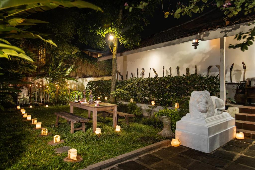 Zahrada ubytování Hotel Tugu Blitar