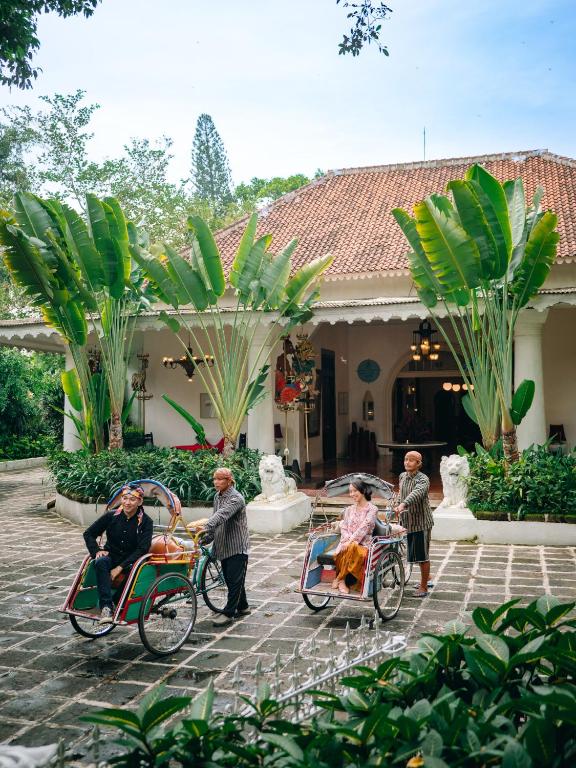 Hosté ubytování Hotel Tugu Blitar