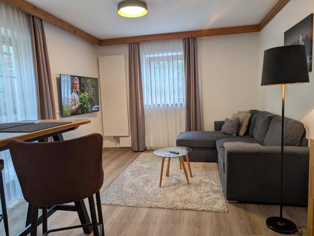 A television and/or entertainment centre at Sonnenresidenz Kastelruth