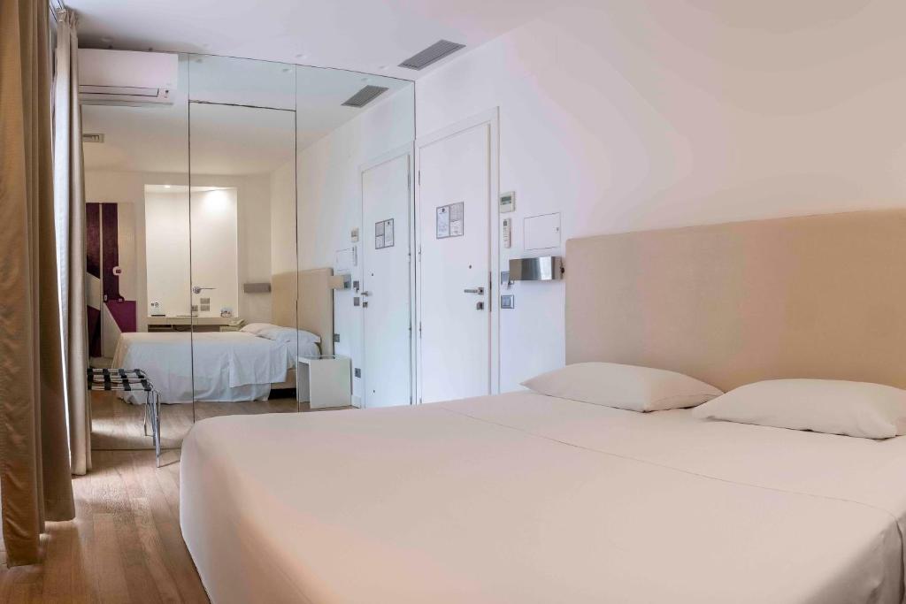 Hotel Exclusive - 12