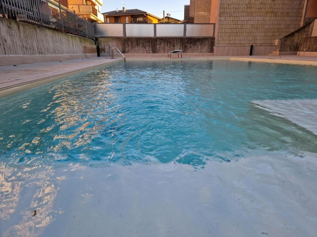 Bazén v ubytování Iris B&B Verona nebo v jeho okolí
