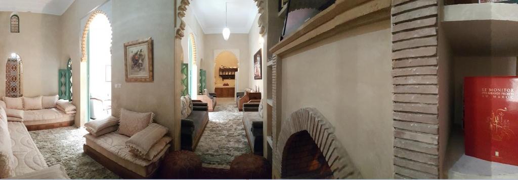 Posezení v ubytování Riad el Medina