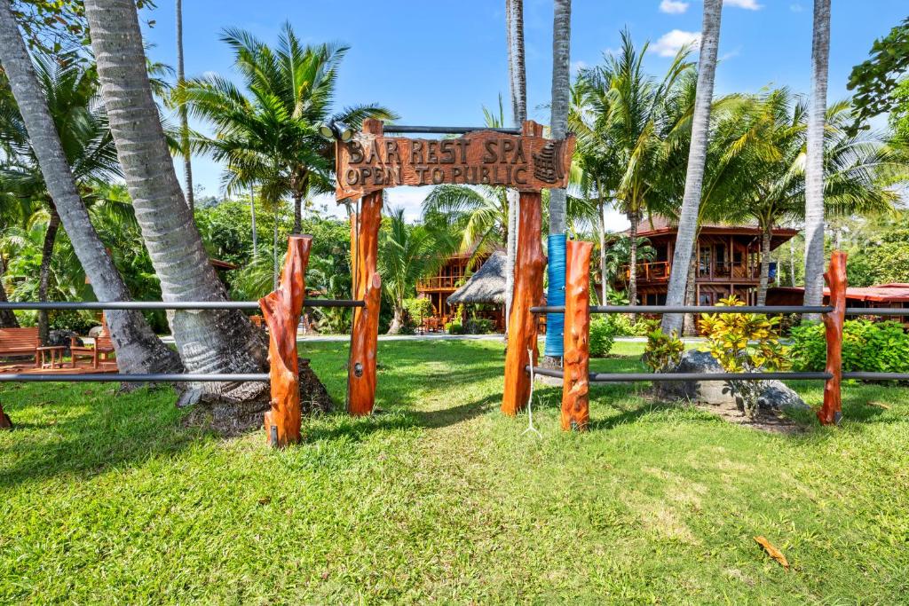 Herní místnost nebo prostor pro děti v ubytování Tambor Tropical Beach Resort- Adults Only