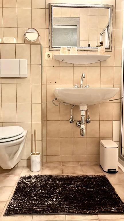 Koupelna v ubytování Lechtaler Alpenblick Landeck - Privatzimmer & Ferienwohnung