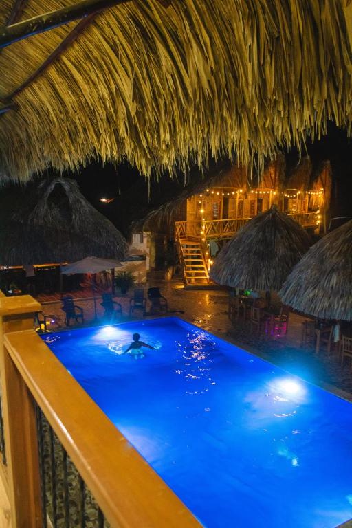 La alberca dentro o cerca de Hostal Grand Park Palomino