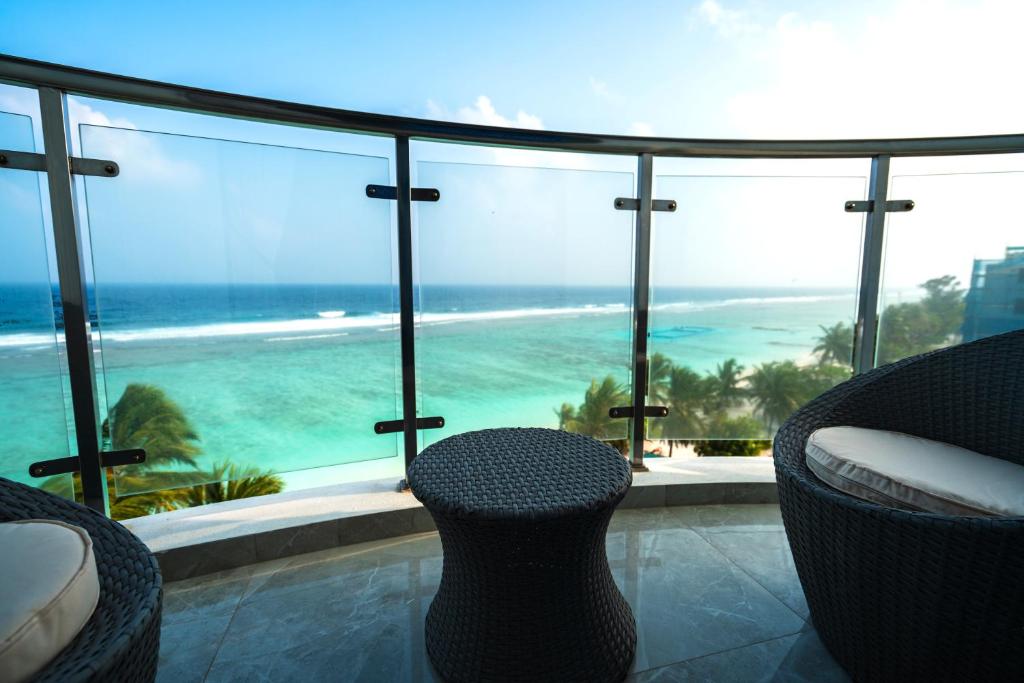 Aina Residency Beachfront Hotel - View 6