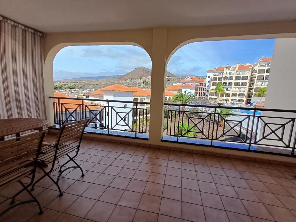 Dinastia B401 by Tenerife Rental & Sales