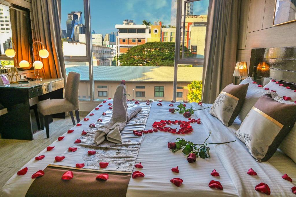 Boss Suites Nana Hotel - Resim 18