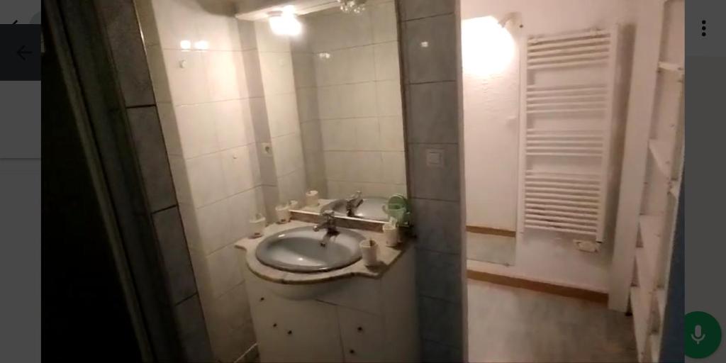 Koupelna v ubytování Hotel Saint Jean Baptiste
