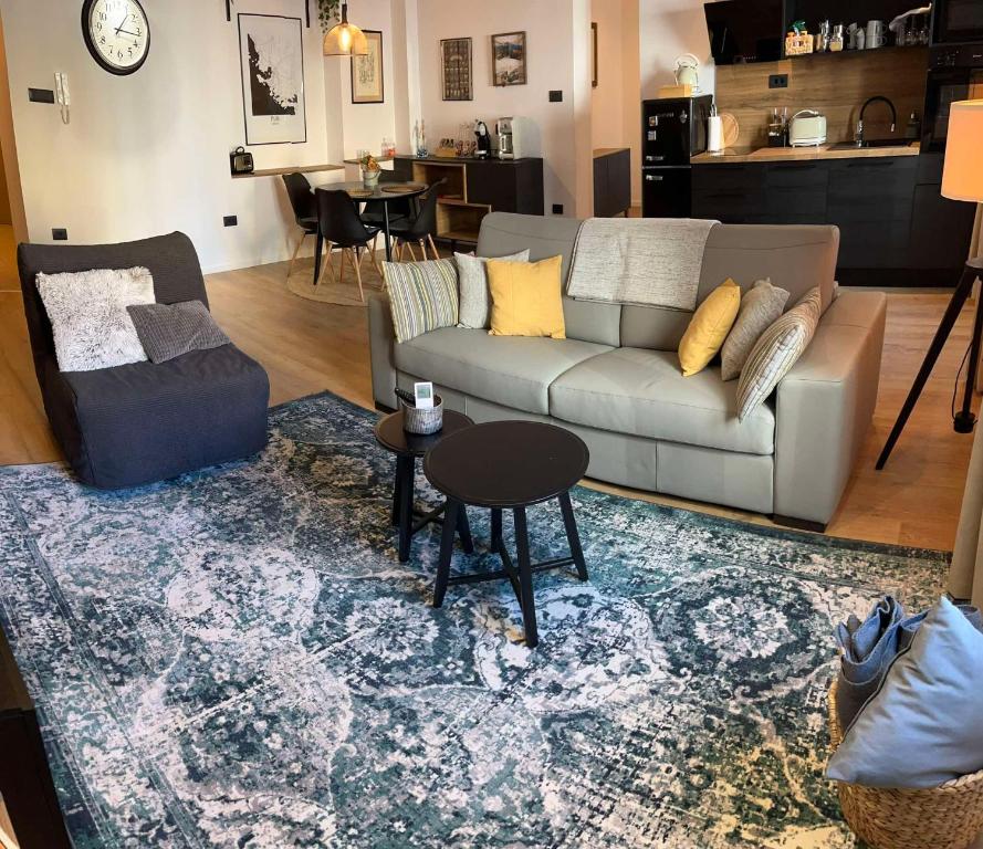 Apartments INCIS next to the Pula Amphitheather - 3