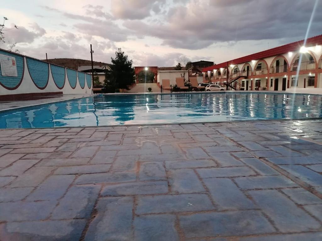 Bazén v ubytování Hotel Rincón Paraíso nebo v jeho okolí