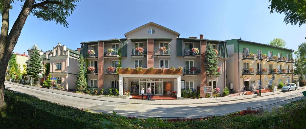 Słowacki Hotel, Medical Spa, Busko-Zdrój, Poland - Booking.com