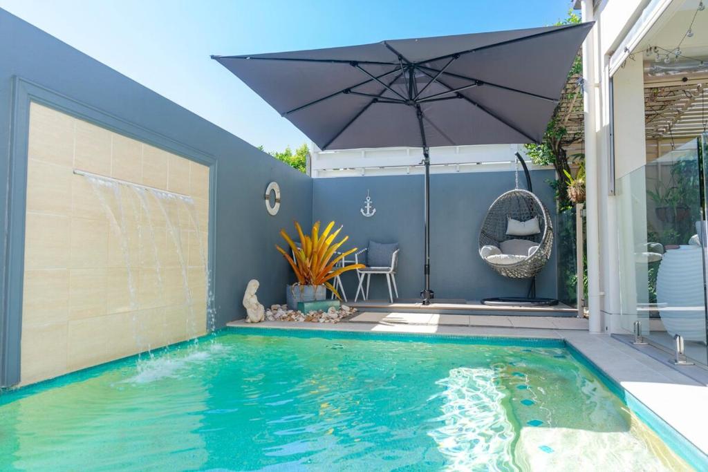 Πισίνα στο ή κοντά στο Parrearra Oasis Family Home, Pool, Pet friendly
