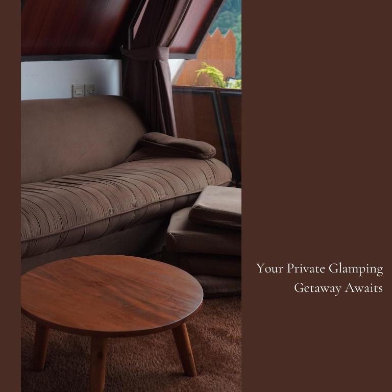 Istumisnurk majutusasutuses Keyla Private Glamping