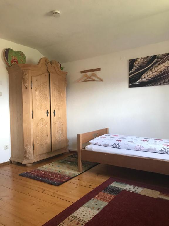 Postel nebo postele na pokoji v ubytování Ferienhaus Westerbuchberg