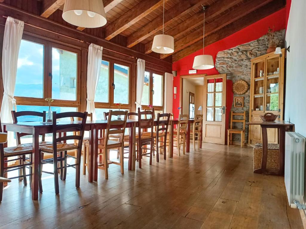 Restaurace v ubytování CASA JAN, Casa Rural en Beraní