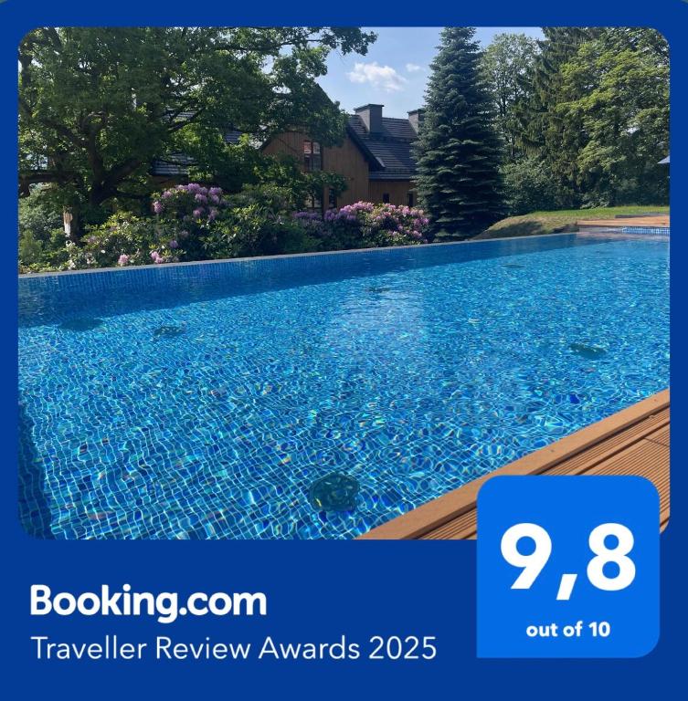 Bazén v ubytovaní Apartament N&B alebo v jeho blízkosti