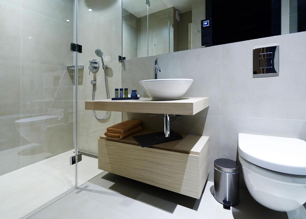 Ilonn Boutique Limanowskiego - 19