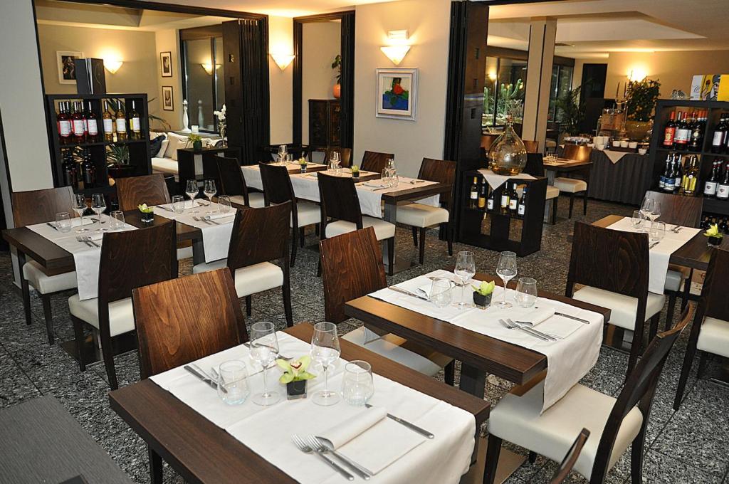 Nápoje v ubytování Hotel Comtur