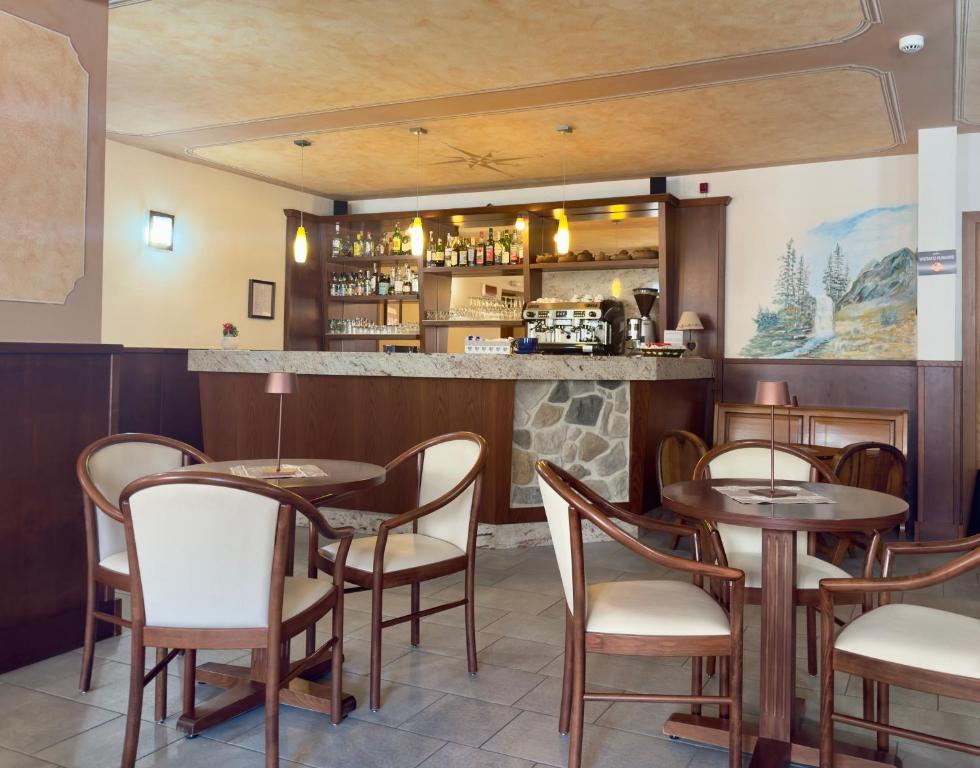 Lounge nebo bar v ubytování Hotel Dama Bianca