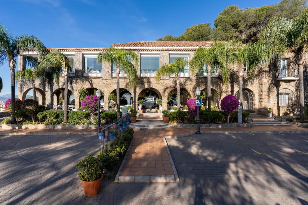 Parador de Málaga Gibralfaro - Resim 1