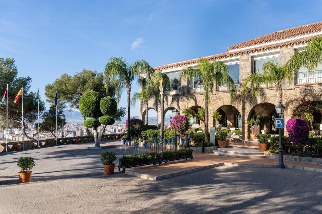 Parador de Málaga Gibralfaro - Resim 4